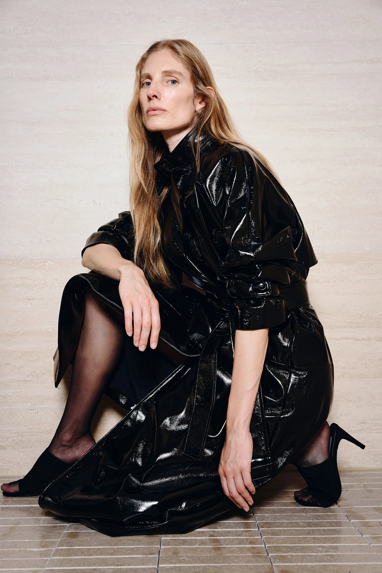 Hyde Shiny Pu Trench Coat Black