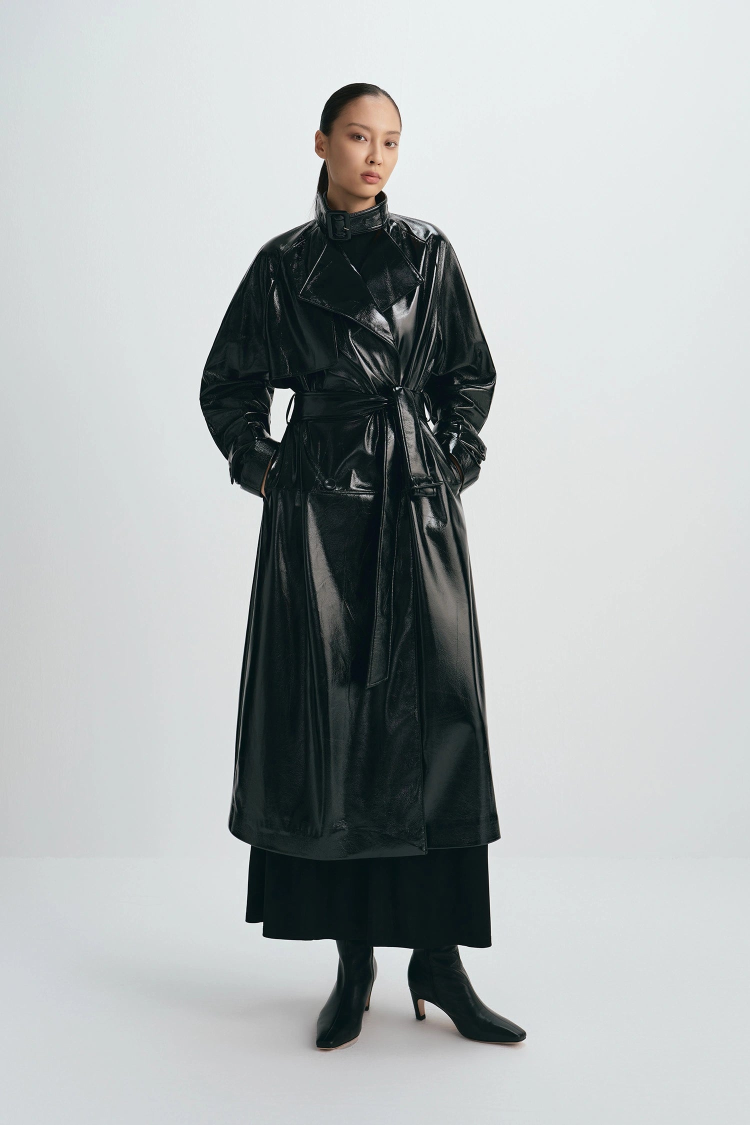 Hyde Shiny Pu Trench Coat Black