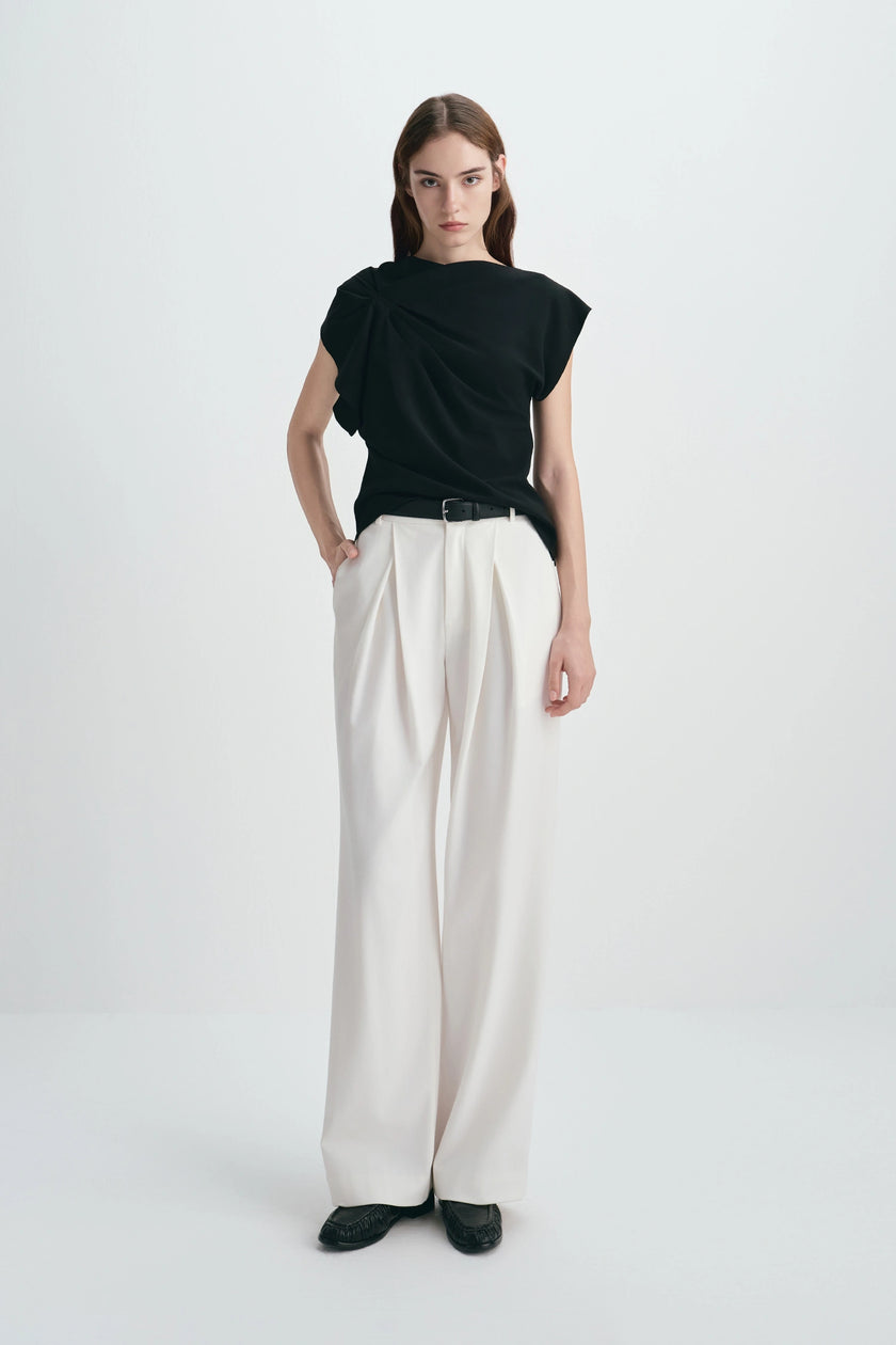 Kari Asymmetric Shoulder Top Black