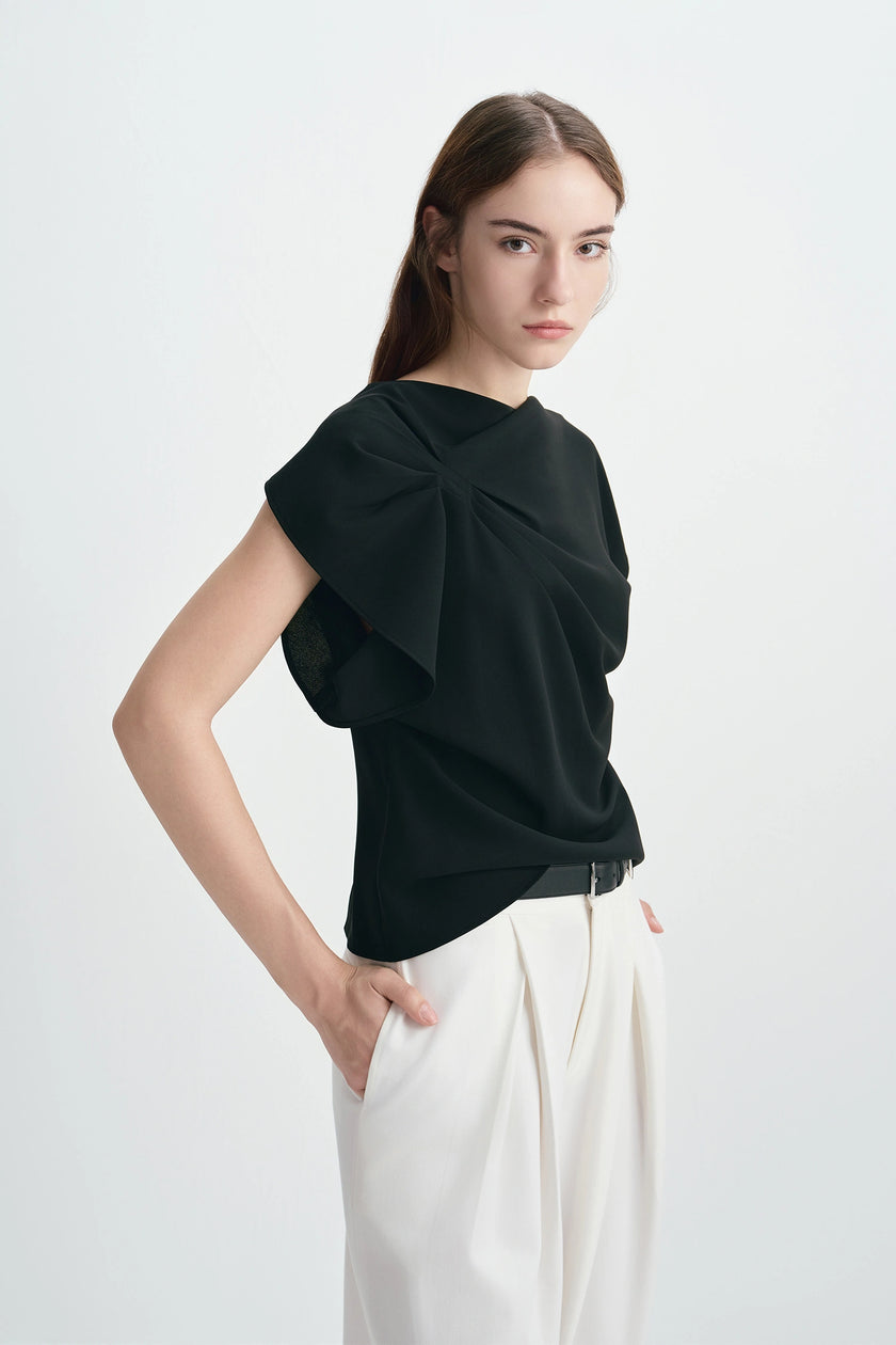 Kari Asymmetric Shoulder Top Black